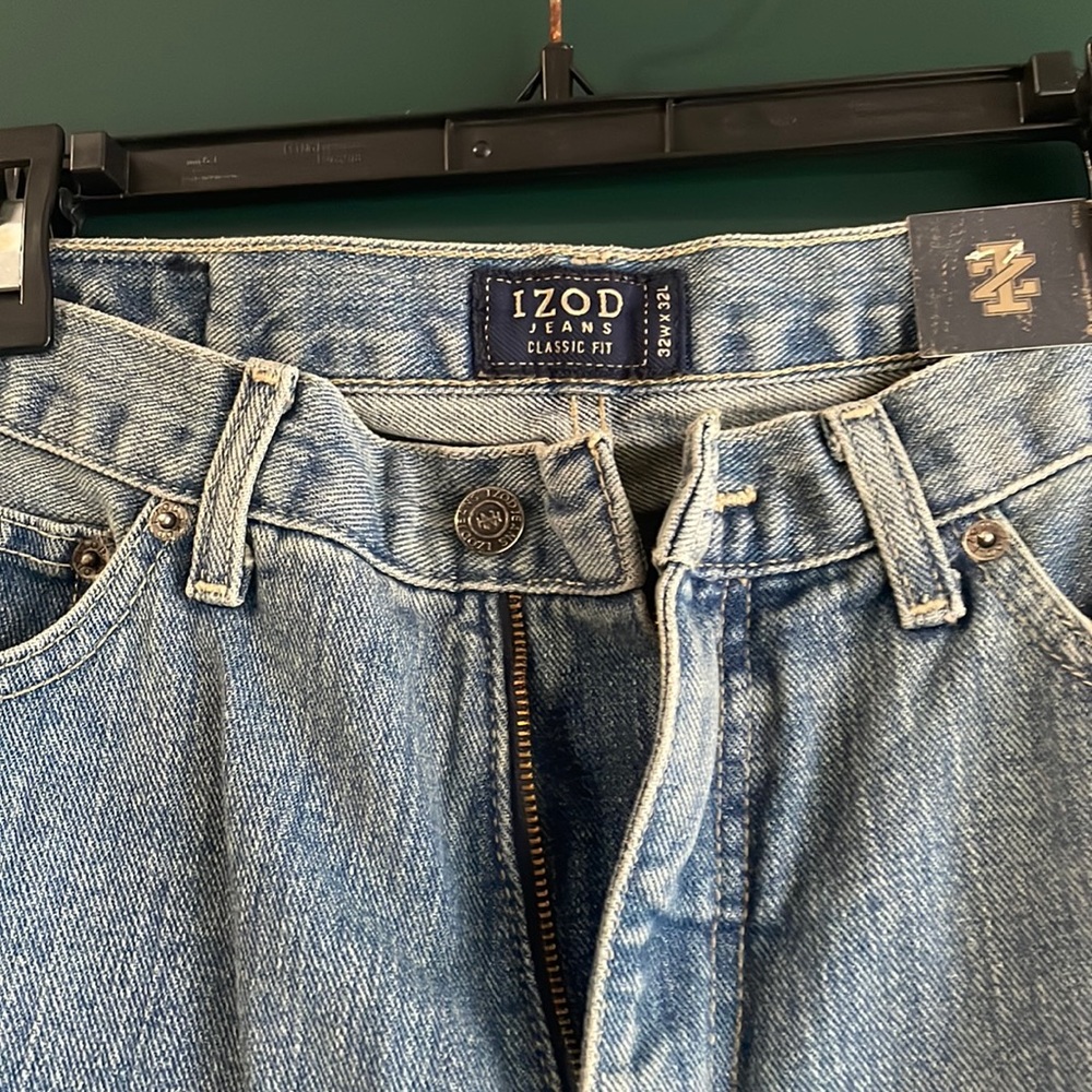 NWT IZod classic fit bootcut jeans. 32x32.